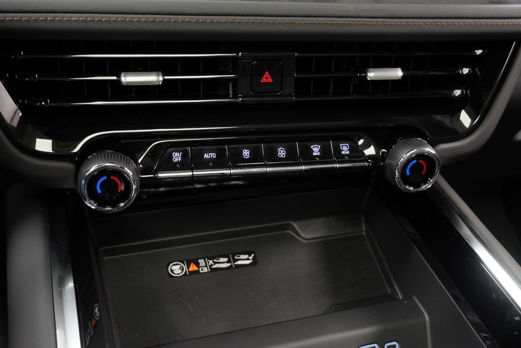 New 2026 Chevrolet Tahoe High Country AWD/4WD image 21