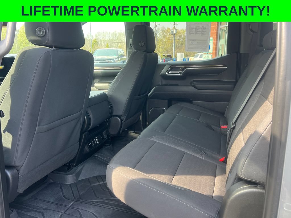 Used 2023 Chevrolet Silverado 1500 LT AWD/4WD image 6