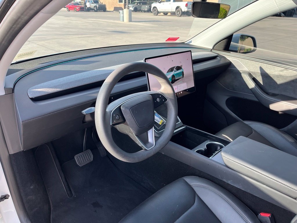 Used 2026 Tesla Model Y 2WD image 12