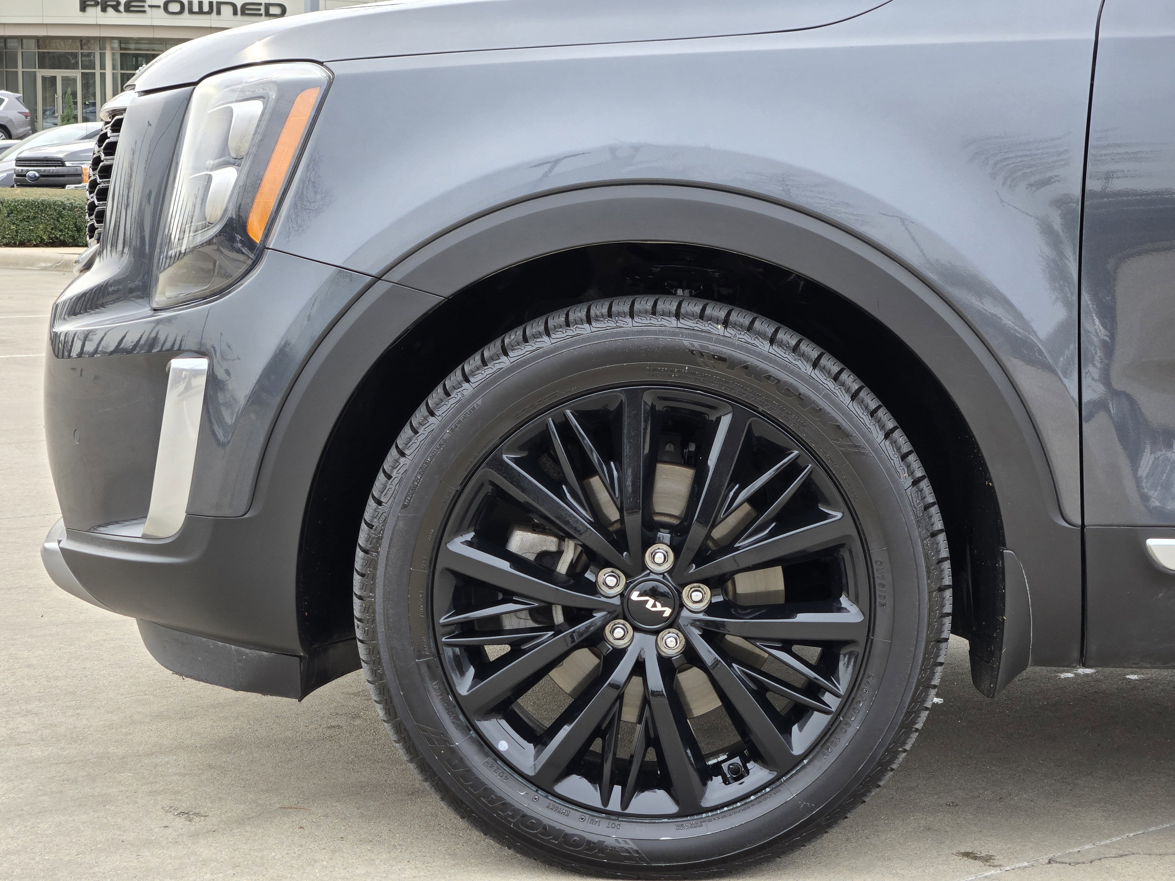 Used 2022 Kia Telluride SX w/ Towing Package image 11