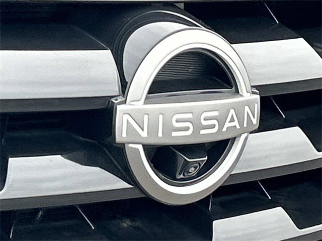 Used 2024 Nissan Armada Platinum w/ Captain's Chairs Package image 10