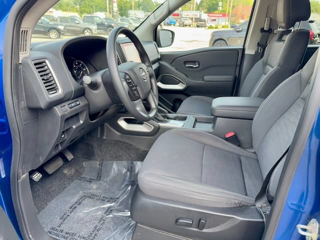 Used 2024 Nissan Frontier SV AWD/4WD image 12