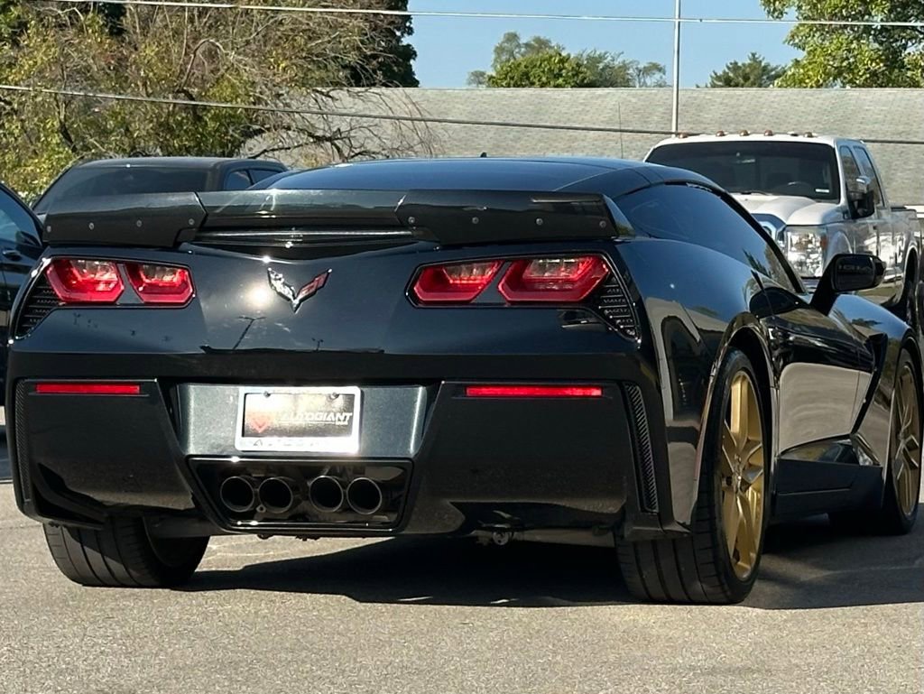 Used 2019 Chevrolet Corvette Stingray Coupe w/ 1LT image 12