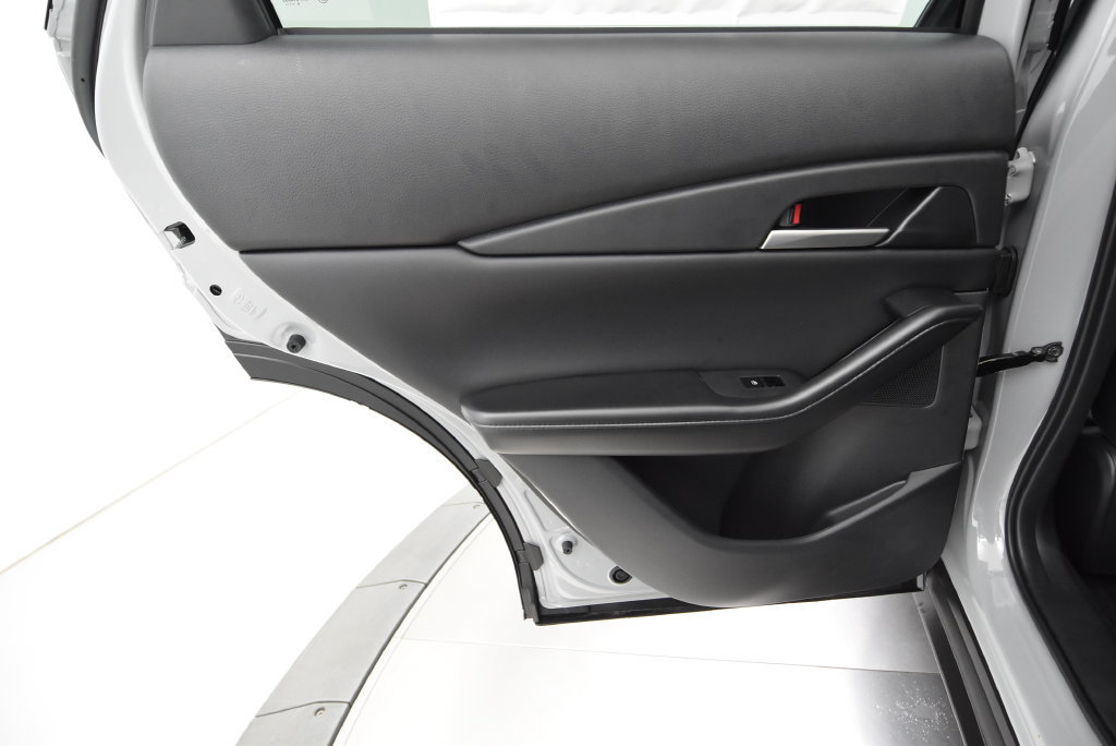 New 2026 MAZDA CX-30 AWD 2.5 S w/ Select Sport Pkg image 32