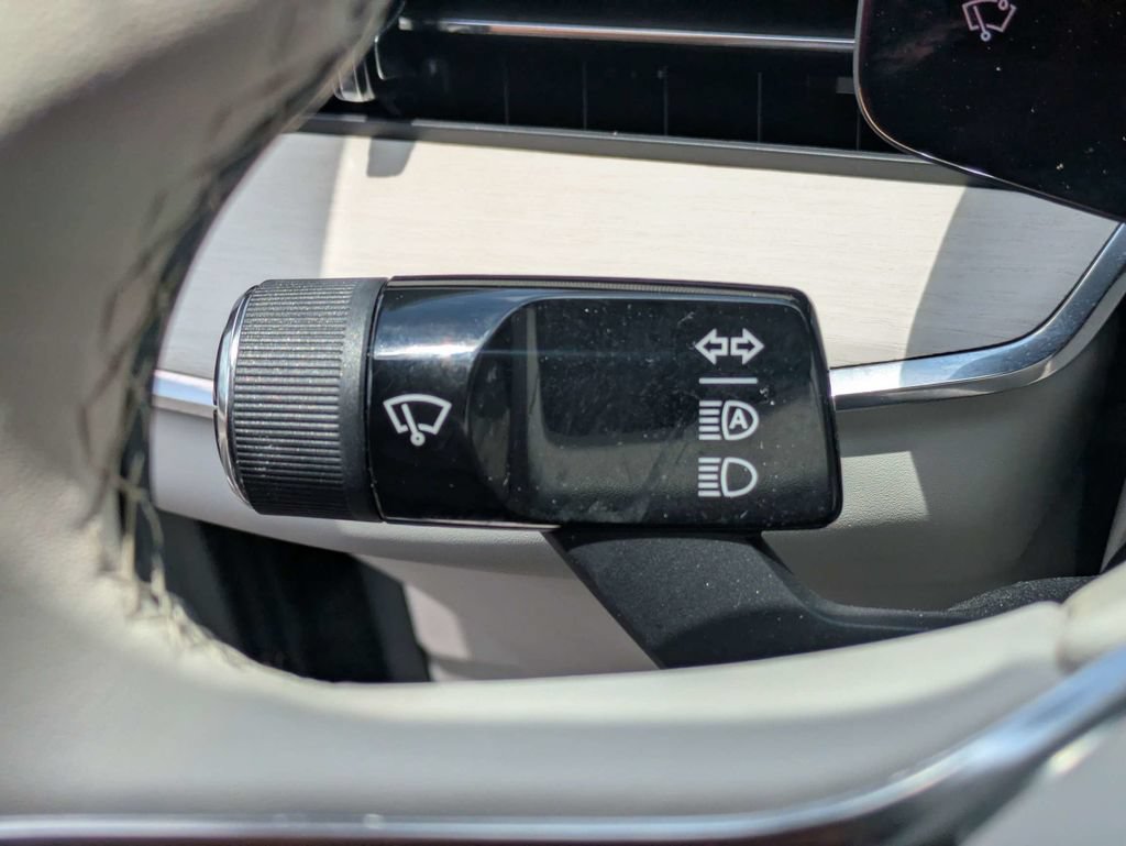 Certified 2025 Volvo EX90 Ultra AWD/4WD image 41