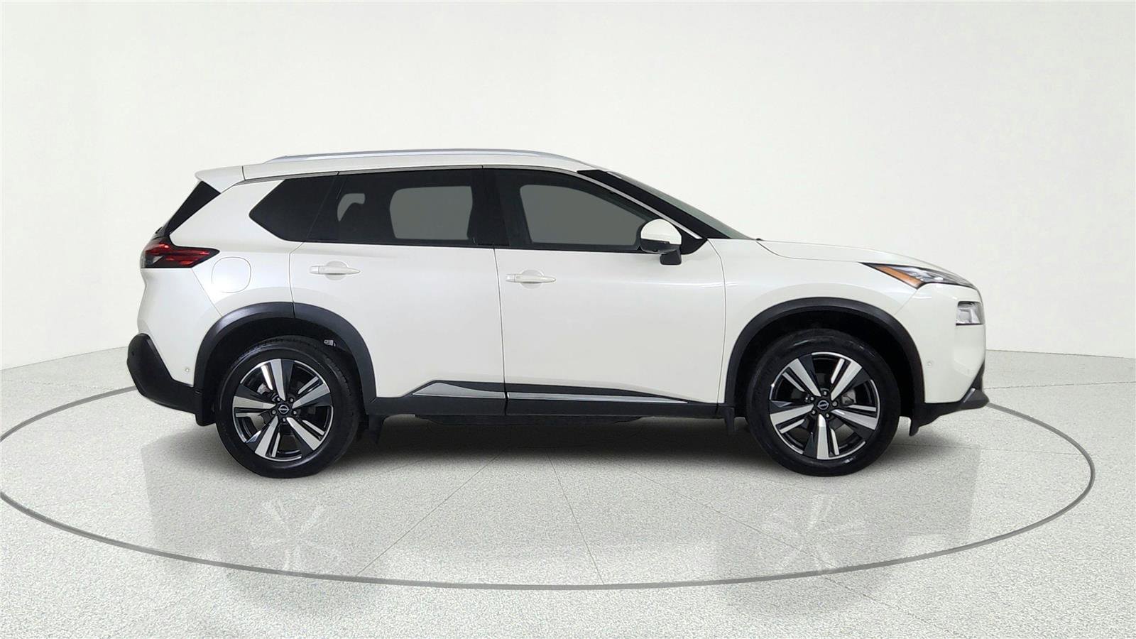 Used 2023 Nissan Rogue SL w/ SL Premium Package AWD/4WD image 6