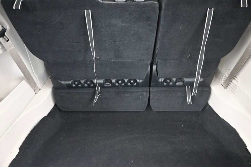 Used 2023 Chrysler Pacifica Touring-L FWD image 11