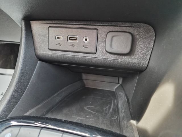 Used 2023 Buick Encore GX Preferred w/ Cold Weather Comfort Package FWD image 29