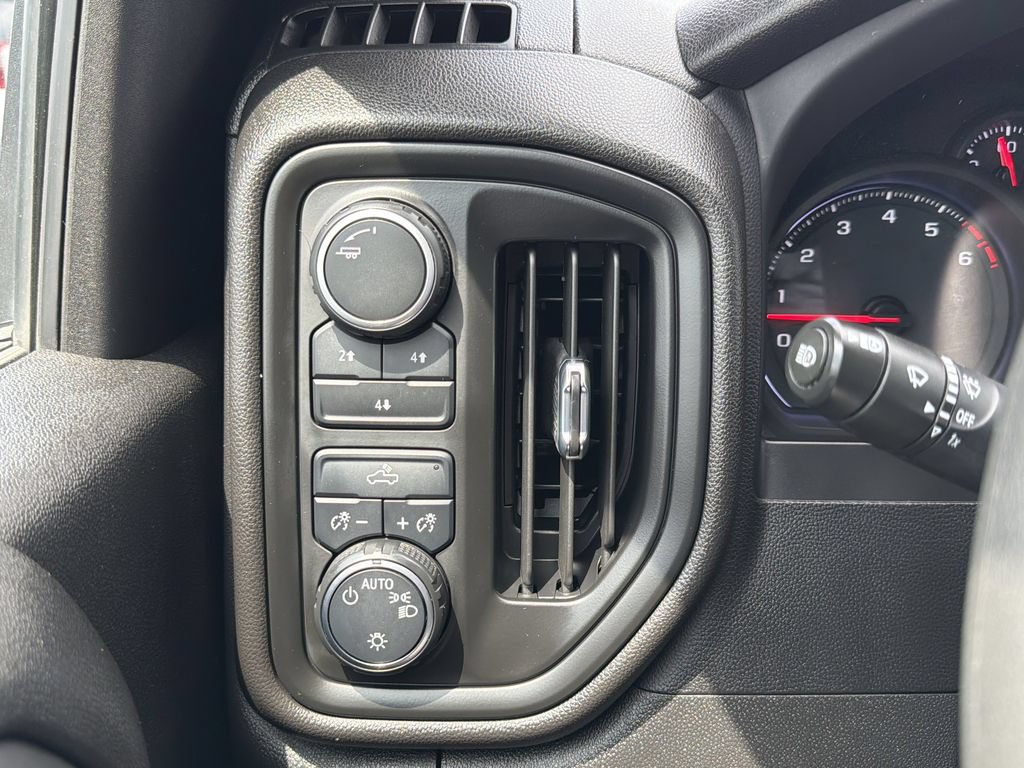 Used 2024 Chevrolet Silverado 2500 Custom w/ Custom Convenience Package AWD/4WD image 25
