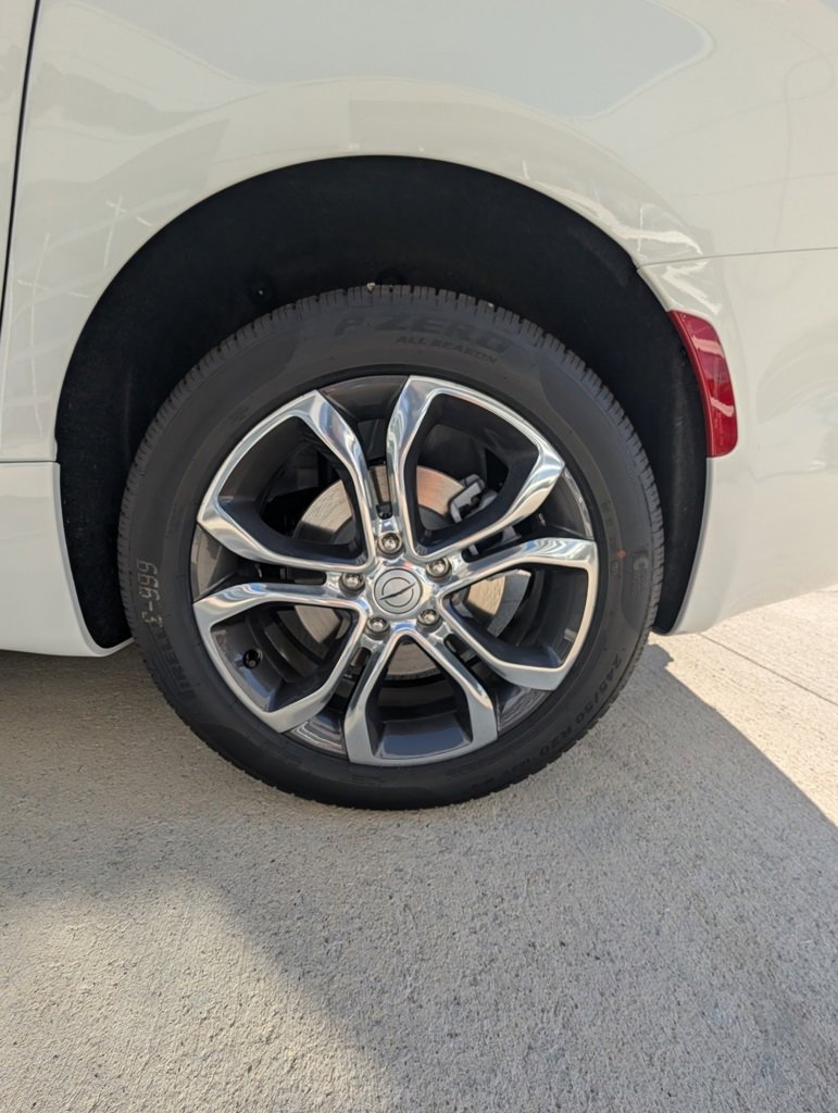 New 2026 Chrysler Pacifica Pinnacle image 57