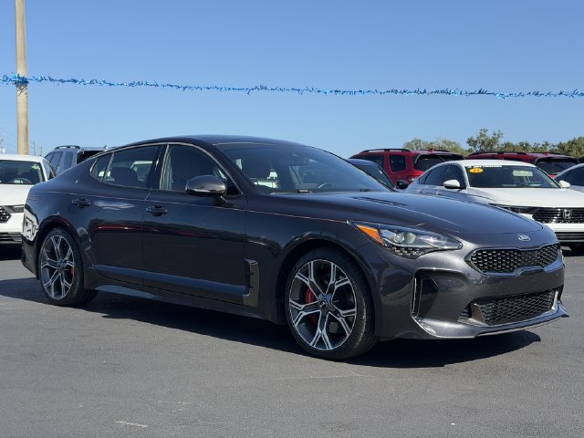 Used 2021 Kia Stinger GT2 RWD image 2