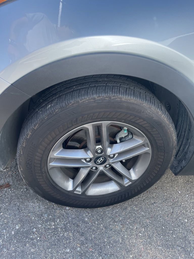 Used 2018 Hyundai Santa Fe Sport image 3