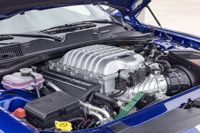 Used 2022 Dodge Challenger SRT Hellcat RWD image 15