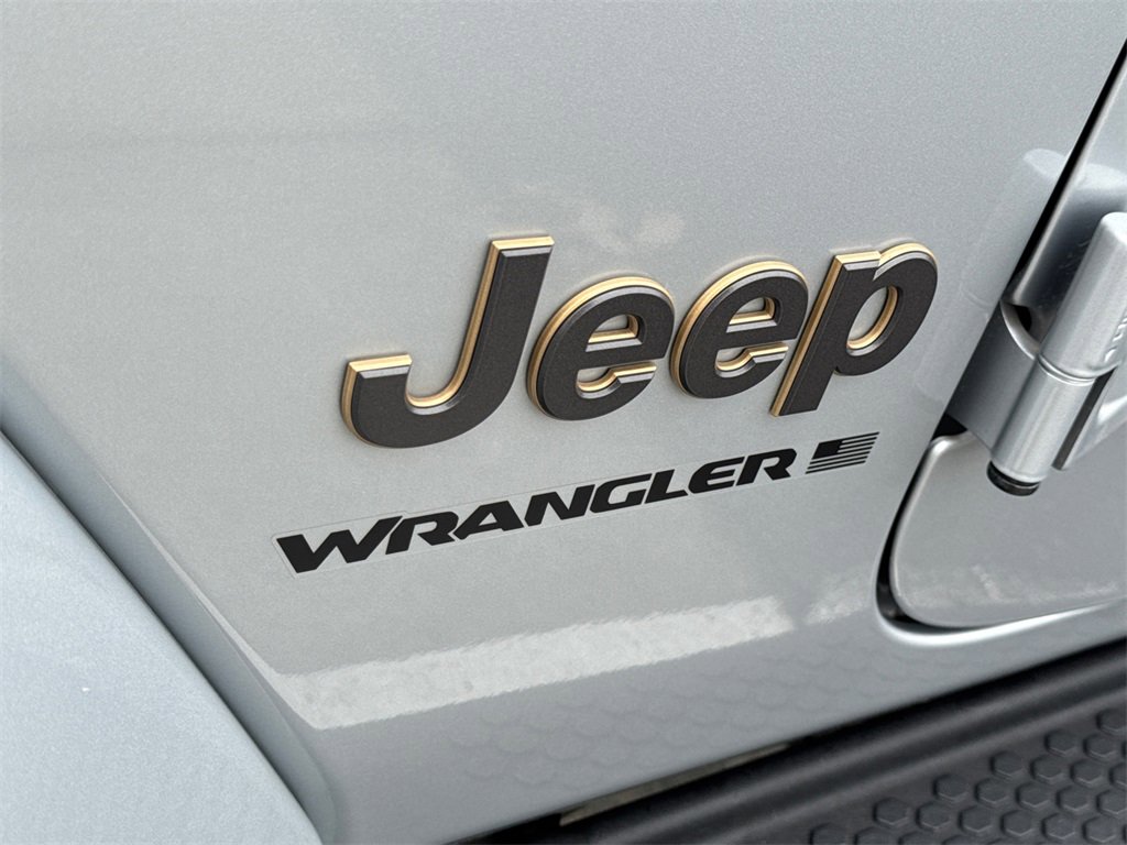Used 2024 Jeep Wrangler Unlimited Rubicon 392 image 3