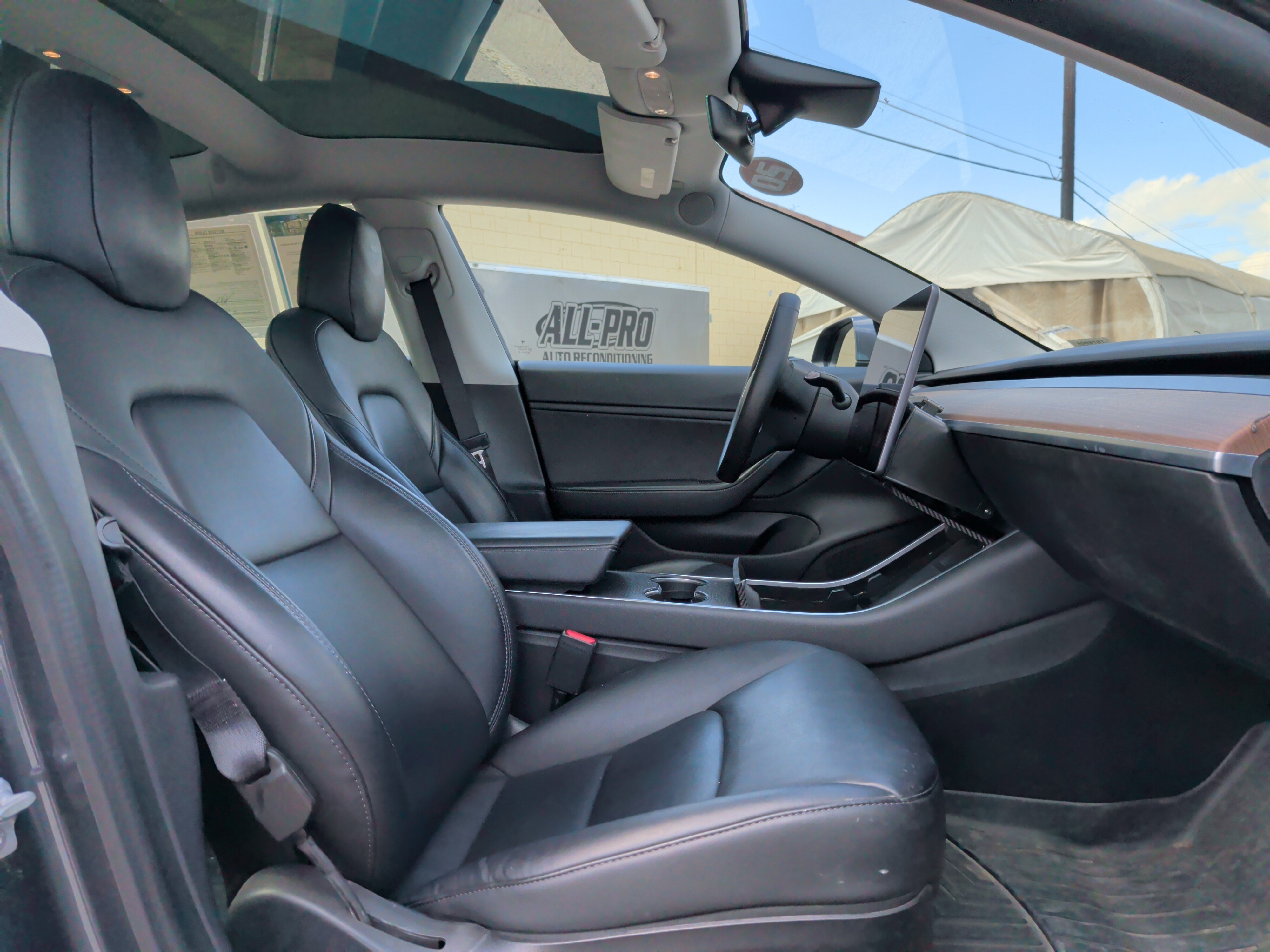 Used 2020 Tesla Model 3 Performance AWD/4WD image 18