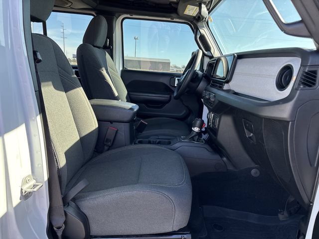 Used 2025 Jeep Wrangler Unlimited Sport AWD/4WD image 25
