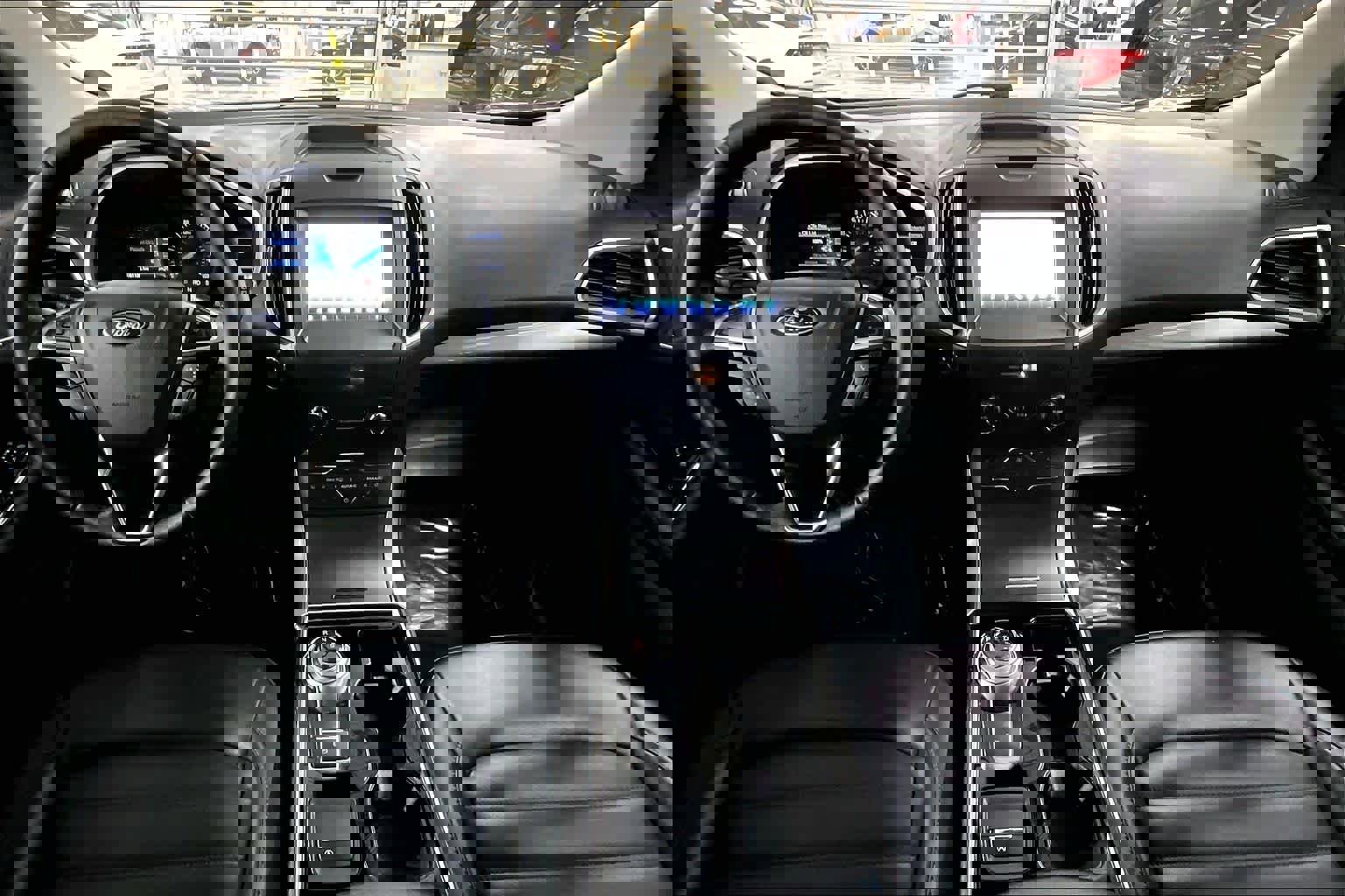 Used 2020 Ford Edge SEL w/ Convenience Package image 15