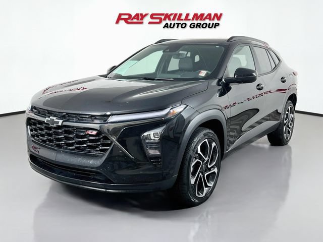 Used 2024 Chevrolet Trax RS w/ Driver Confidence Package FWD image 3