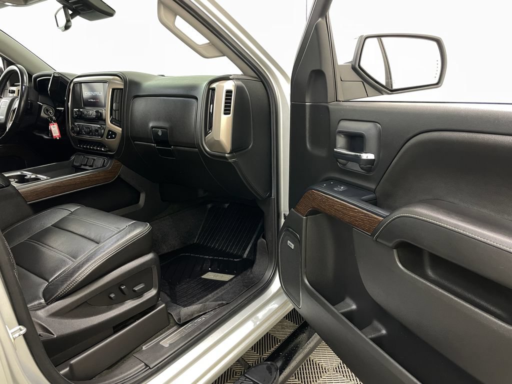 Certified 2018 GMC Sierra 1500 Denali w/ Denali Ultimate Package AWD/4WD image 40