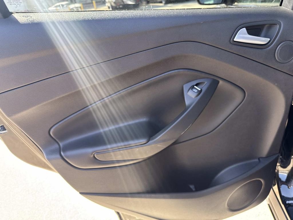 Used 2014 Ford Escape Titanium image 10