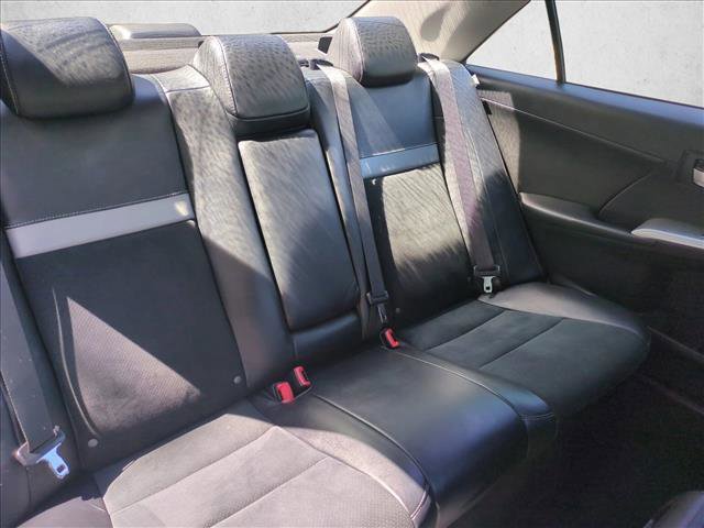 Used 2012 Toyota Camry SE w/ Leather Pkg image 23