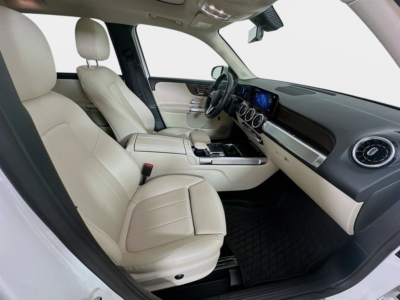 Used 2020 Mercedes-Benz GLB 250 4MATIC image 34