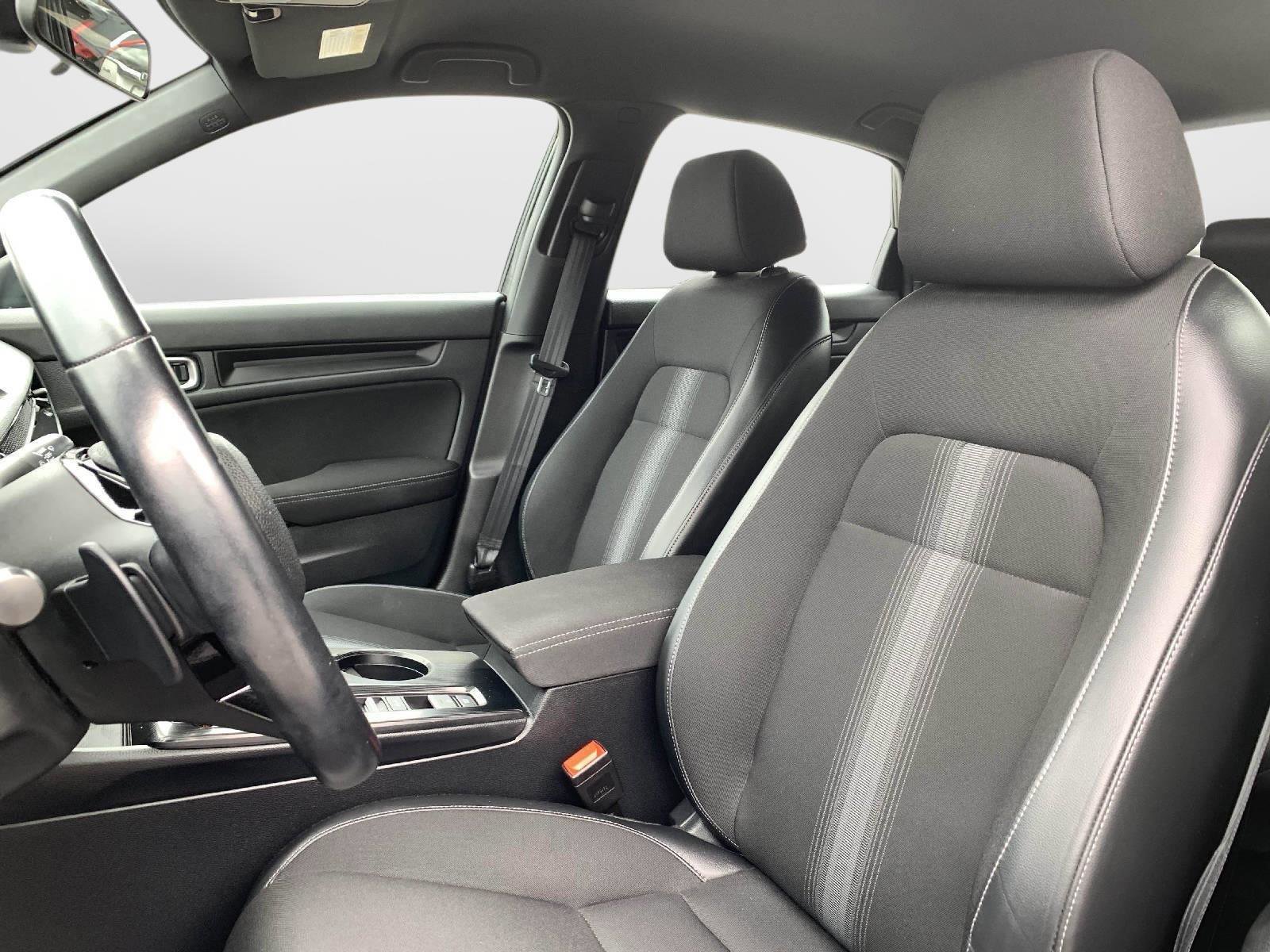 Used 2023 Honda Civic Sport image 32