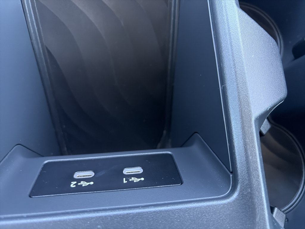 Used 2025 Nissan Armada SV RWD image 24