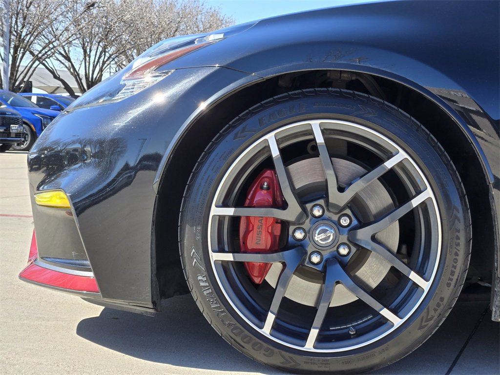 Used 2017 Nissan 370Z NISMO image 14