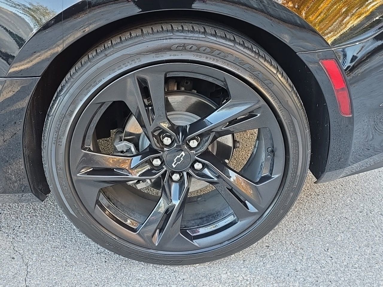 Certified 2020 Chevrolet Camaro LT RWD image 8