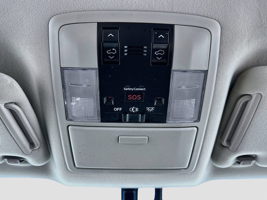 Used 2016 Lexus GX 460 Luxury w/ Preferred Accessory Package AWD/4WD image 20