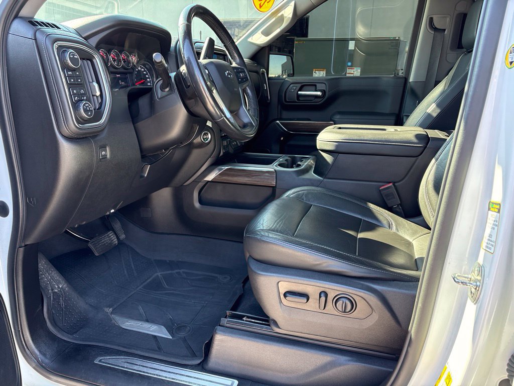 Used 2020 Chevrolet Silverado 1500 LT Trail Boss AWD/4WD image 9