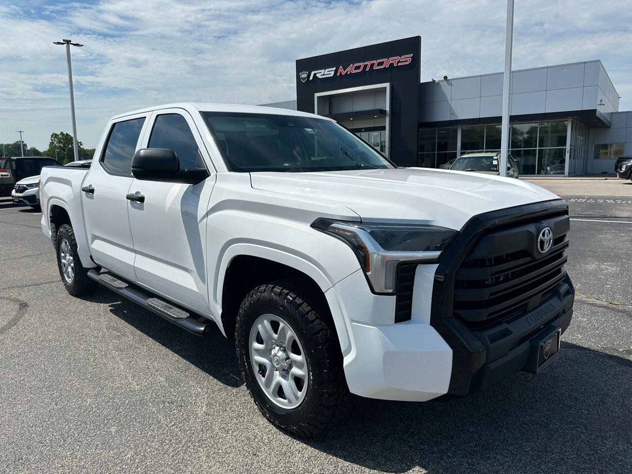 Used 2024 Toyota Tundra SR w/ SR Tow Package AWD/4WD image 2