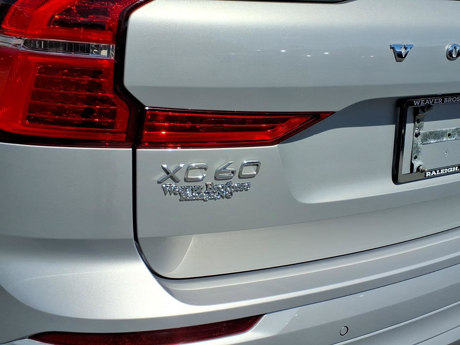 Certified 2023 Volvo XC60 B5 Core w/ Climate Package AWD/4WD image 5
