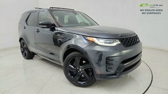 Used 2024 Land Rover Discovery Dynamic SE AWD/4WD image 1