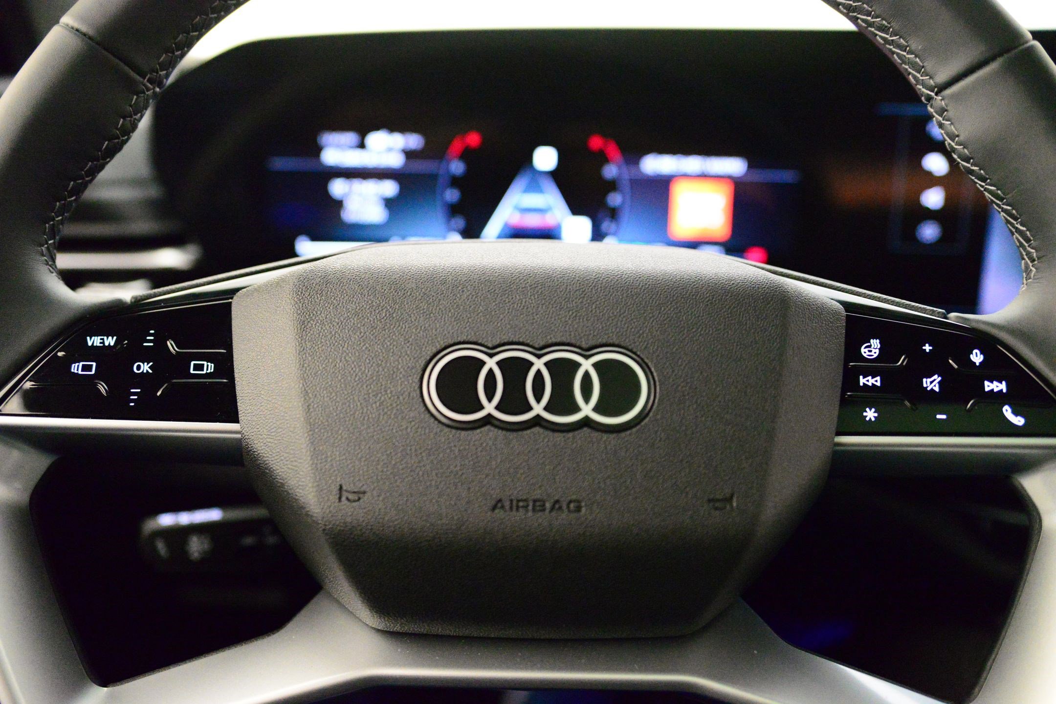 Certified 2025 Audi Q5 Premium w/ Convenience Package image 14