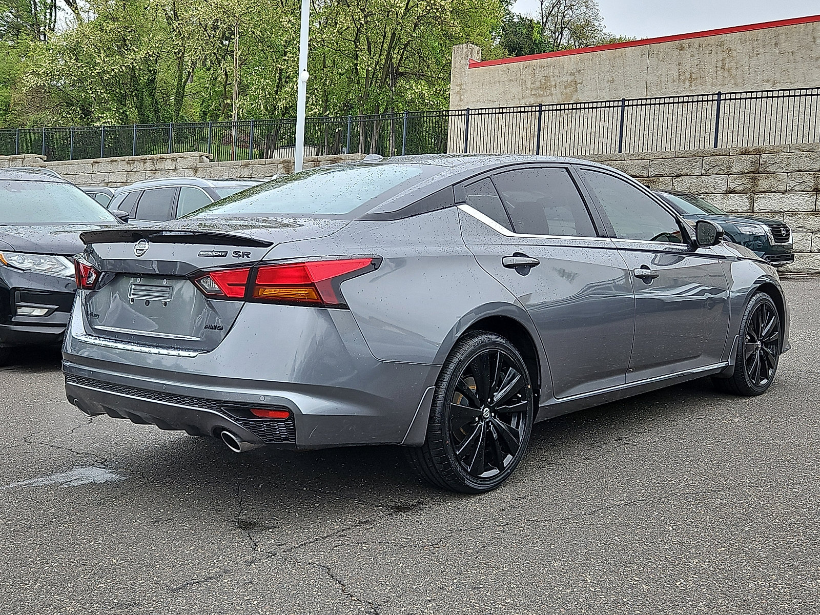 Certified 2022 Nissan Altima 2.5 SR w/ Midnight Edition Package AWD/4WD image 6