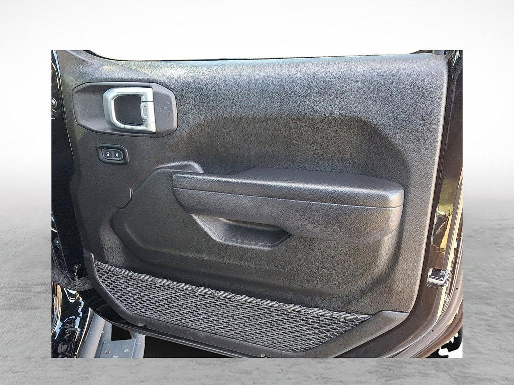 Used 2024 Jeep Wrangler Unlimited image 10