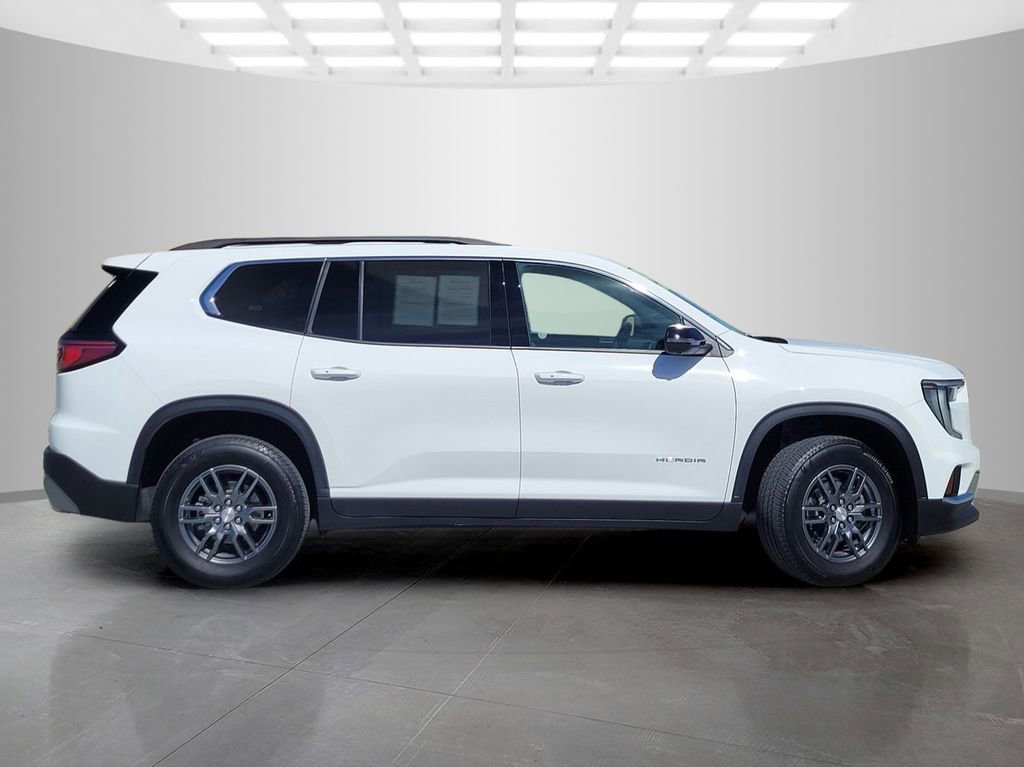 Used 2025 GMC Acadia Elevation image 3