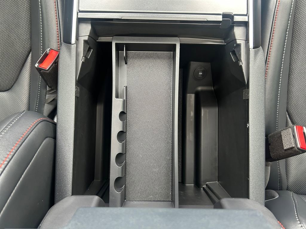 Used 2025 Ford F150 Raptor image 25