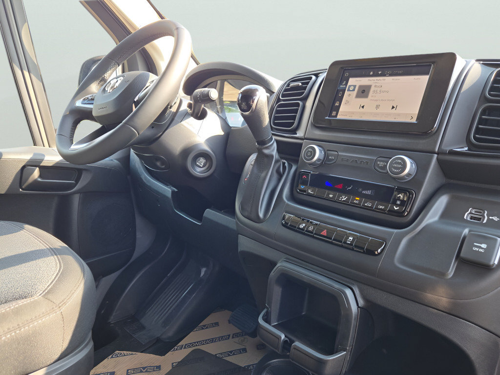 New 2026 RAM ProMaster 1500 w/ Cold Weather Group FWD image 8