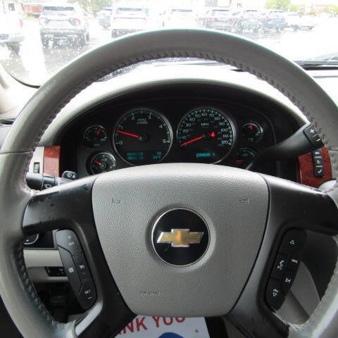 Used 2011 Chevrolet Silverado 3500 LTZ w/ LTZ Plus Package AWD/4WD image 8