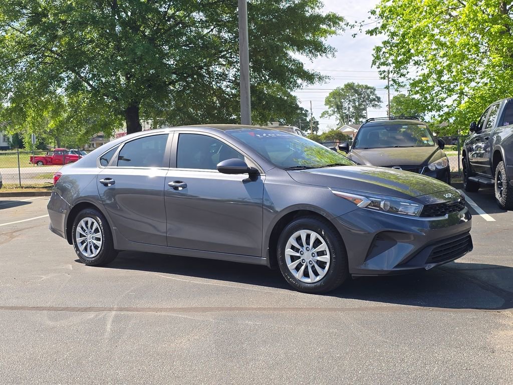 Certified 2023 Kia Forte LX image 1