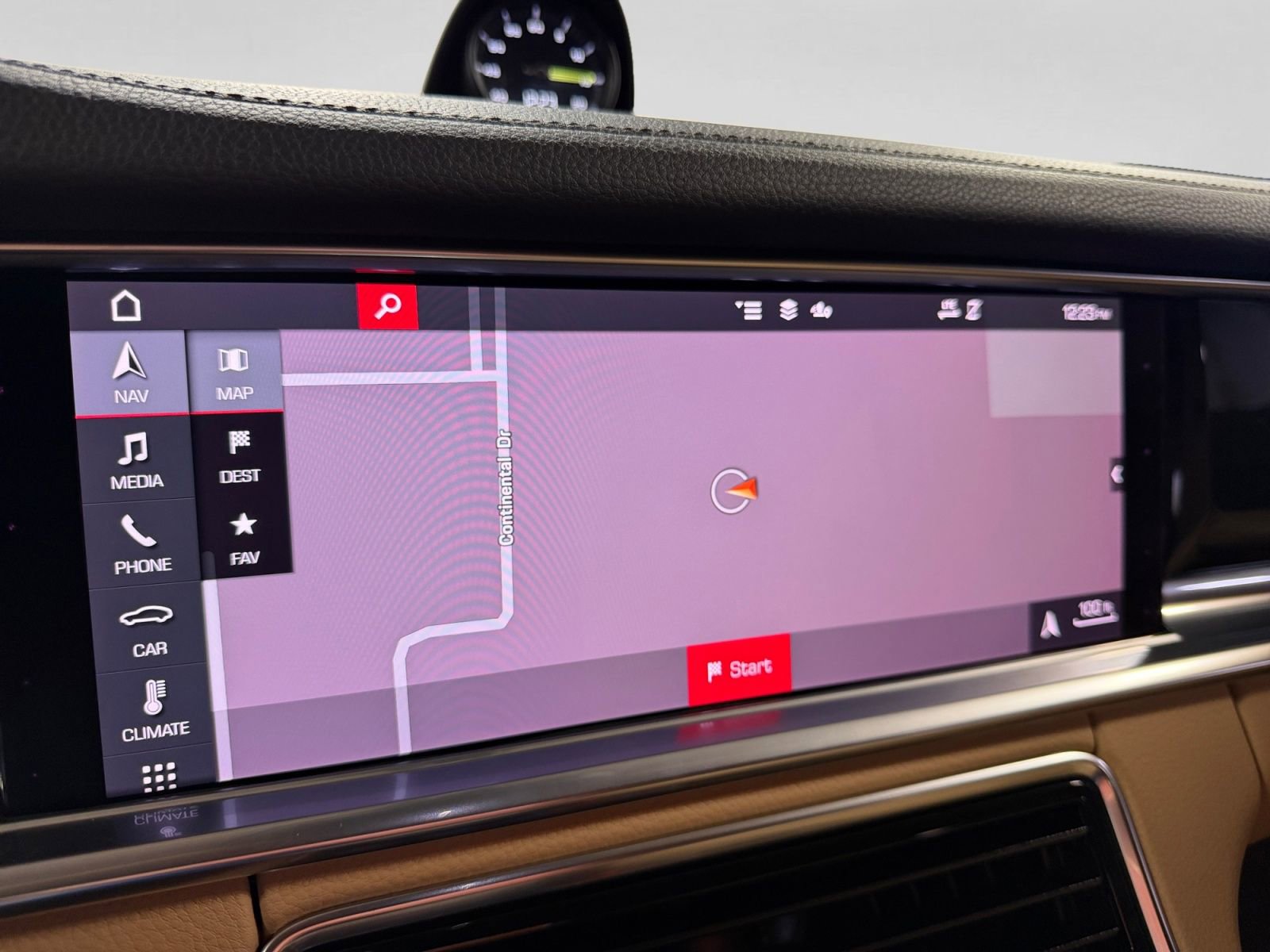 Used 2021 Porsche Panamera 4S w/ Premium Package AWD/4WD image 30