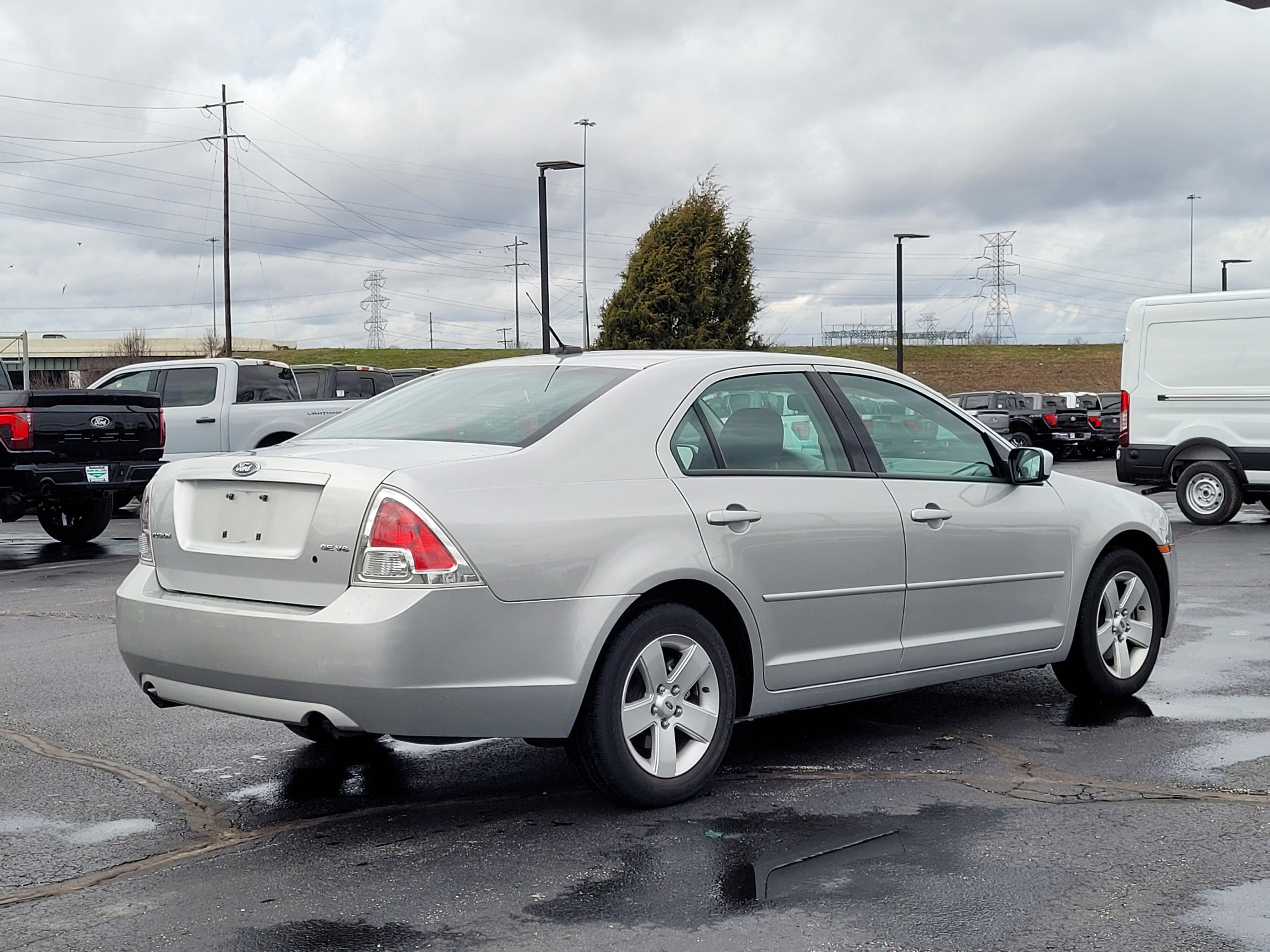 Used 2009 Ford Fusion SE image 4