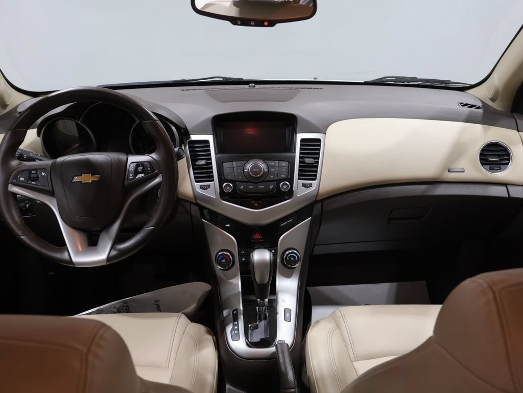 Used 2015 Chevrolet Cruze LT FWD image 15
