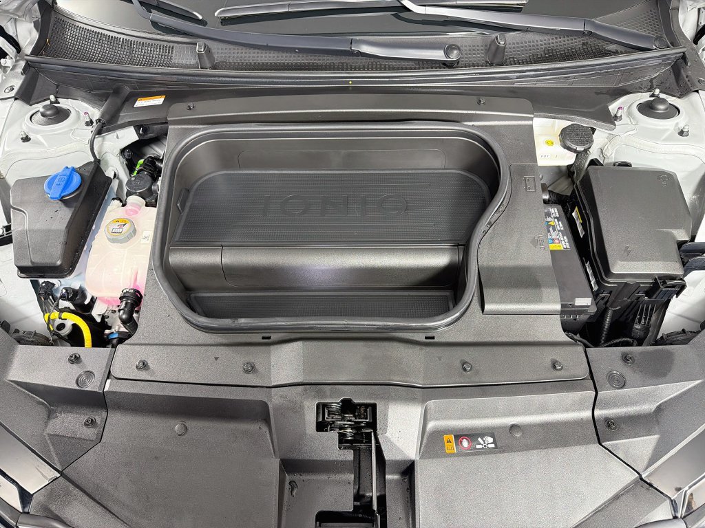 Used 2023 Hyundai Ioniq 6 SEL AWD/4WD image 29
