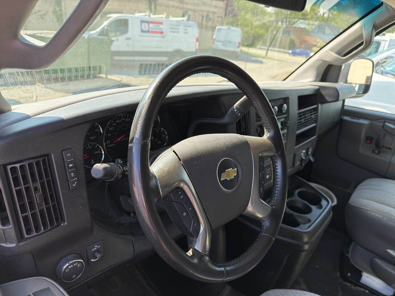 Used 2019 Chevrolet Express 2500 w/ Communications Package RWD image 6