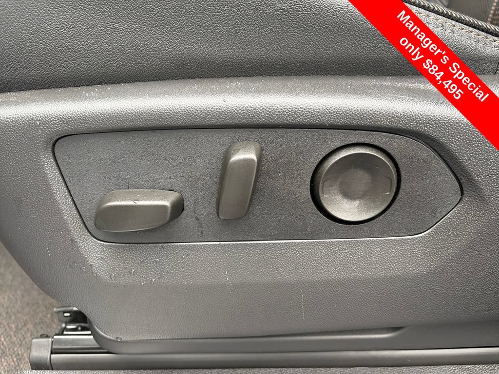 Used 2026 Chevrolet Silverado 3500 High Country AWD/4WD image 15
