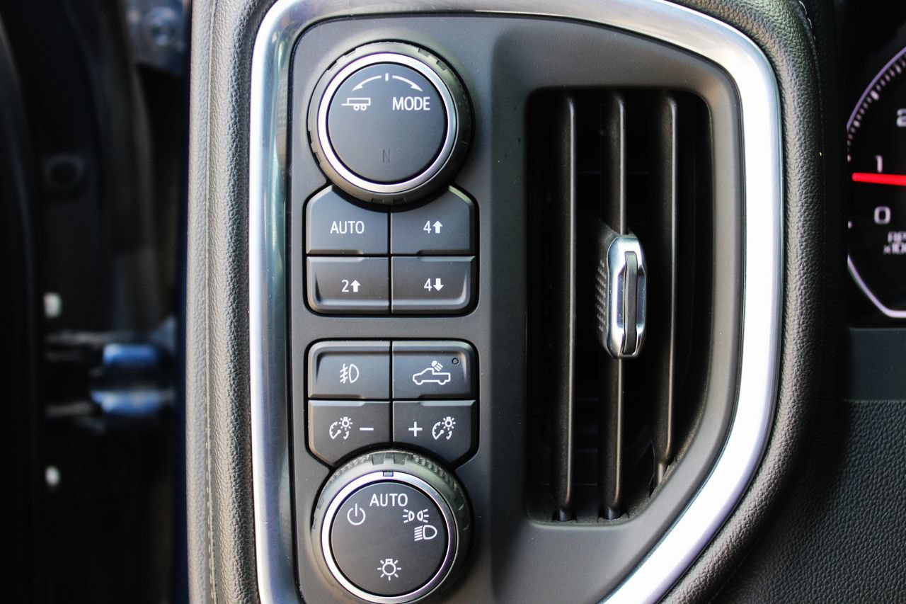 Used 2021 Chevrolet Silverado 1500 LT Trail Boss AWD/4WD image 35
